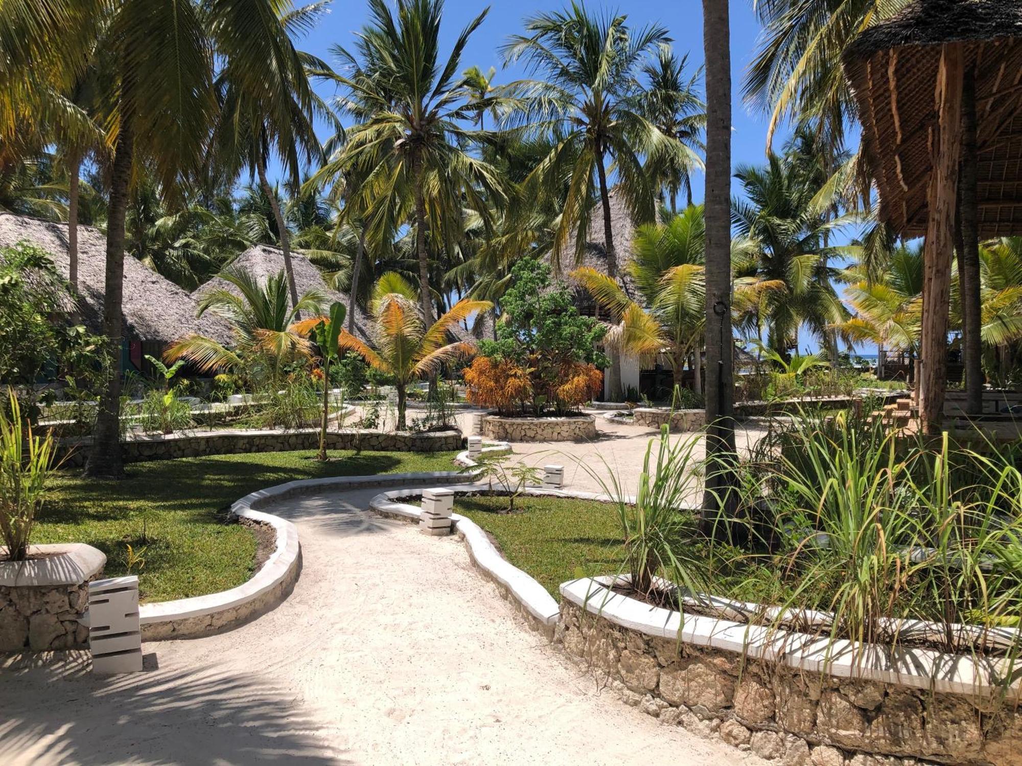 Tsunami Village Bwejuu Exteriör bild