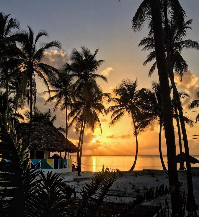Tsunami Village Bwejuu Exteriör bild